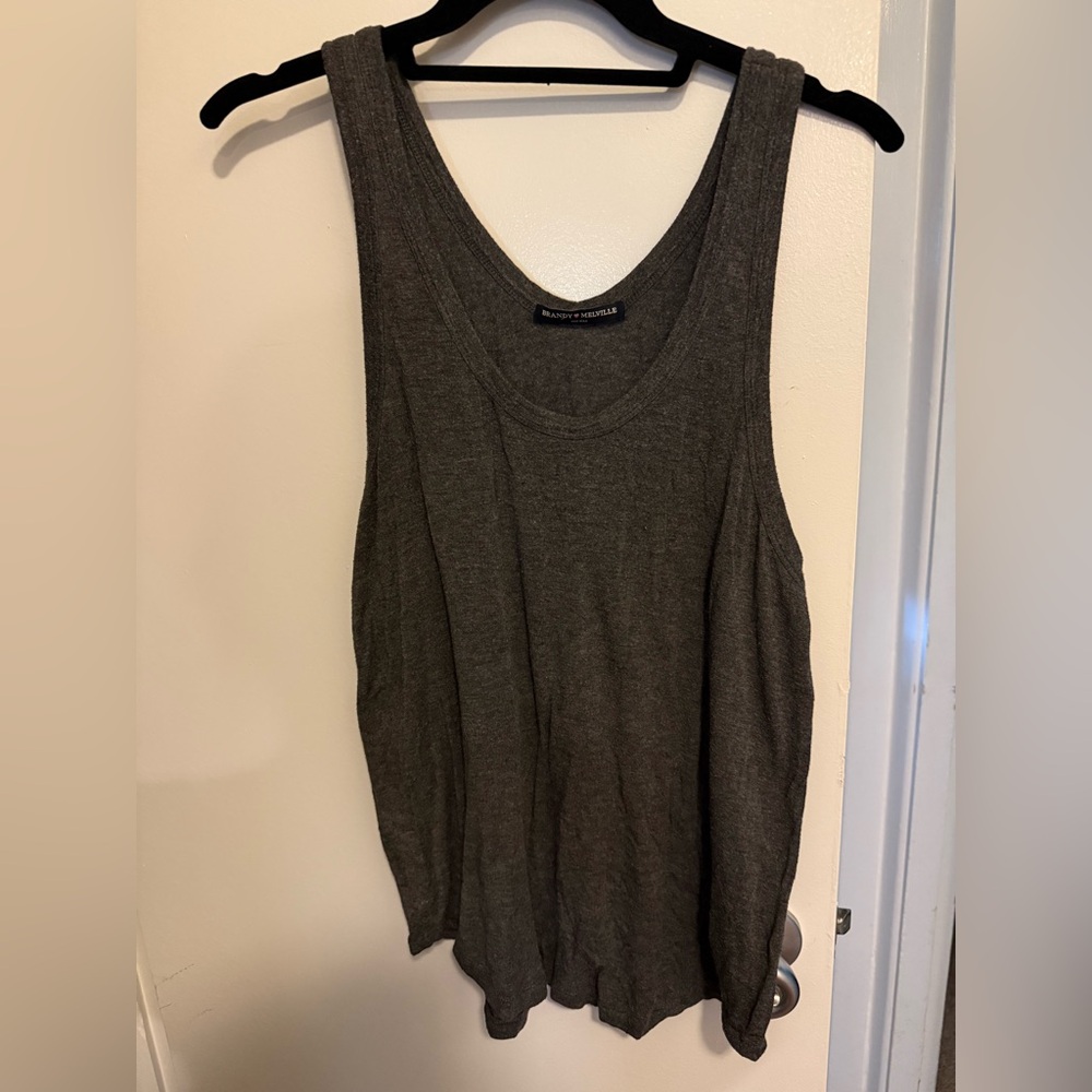 Heather gray tank top